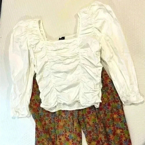 Milk & Honey Tops - Milk & Honey Rouched Square Neck Puffed Sleeve TSO white top size small